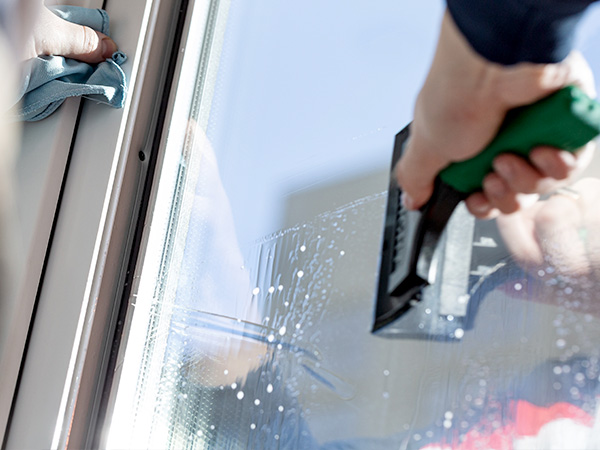 how_to_insulate_windows_winter_film